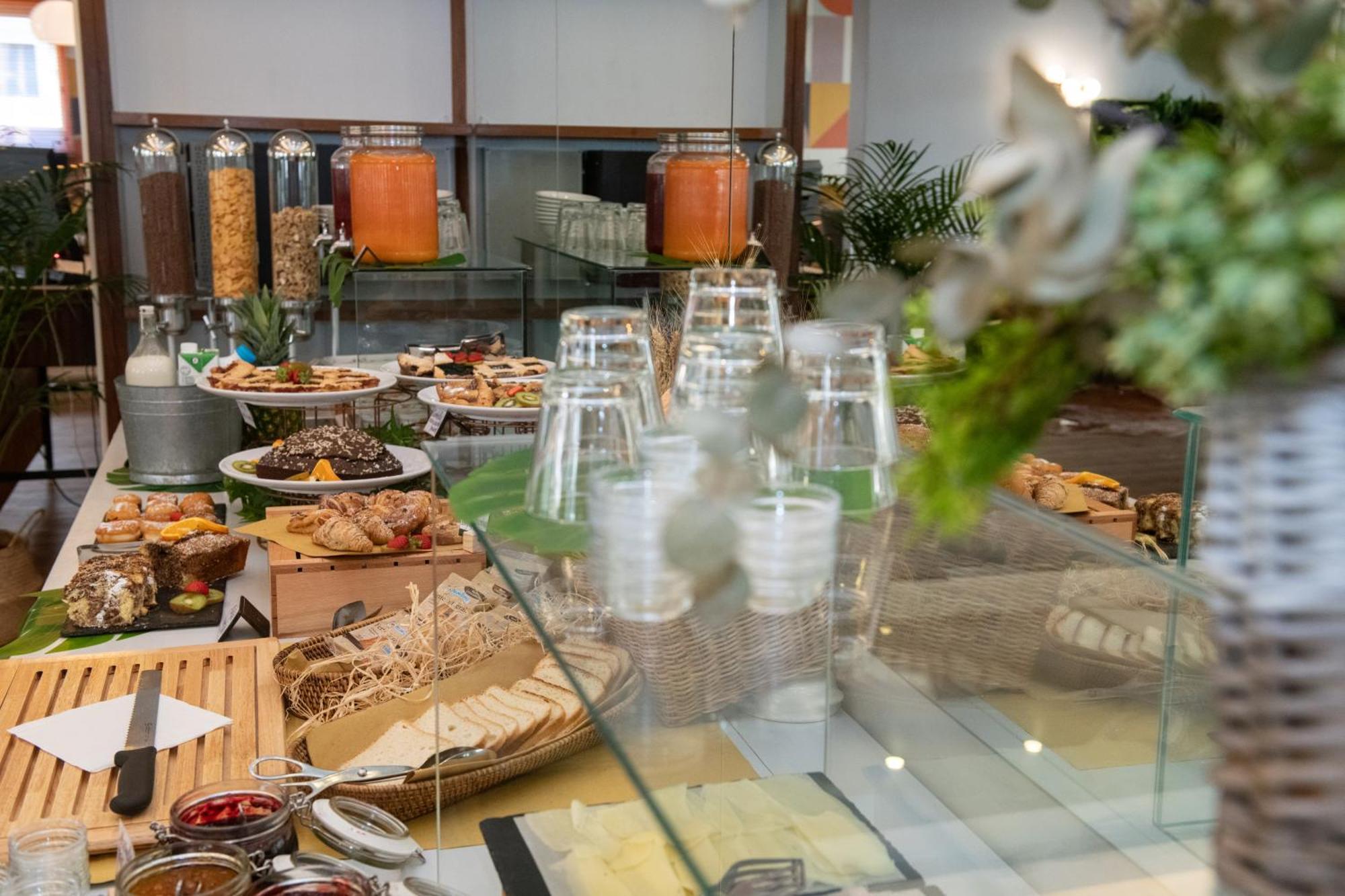 Hotel Mirabella Riccione Buitenkant foto