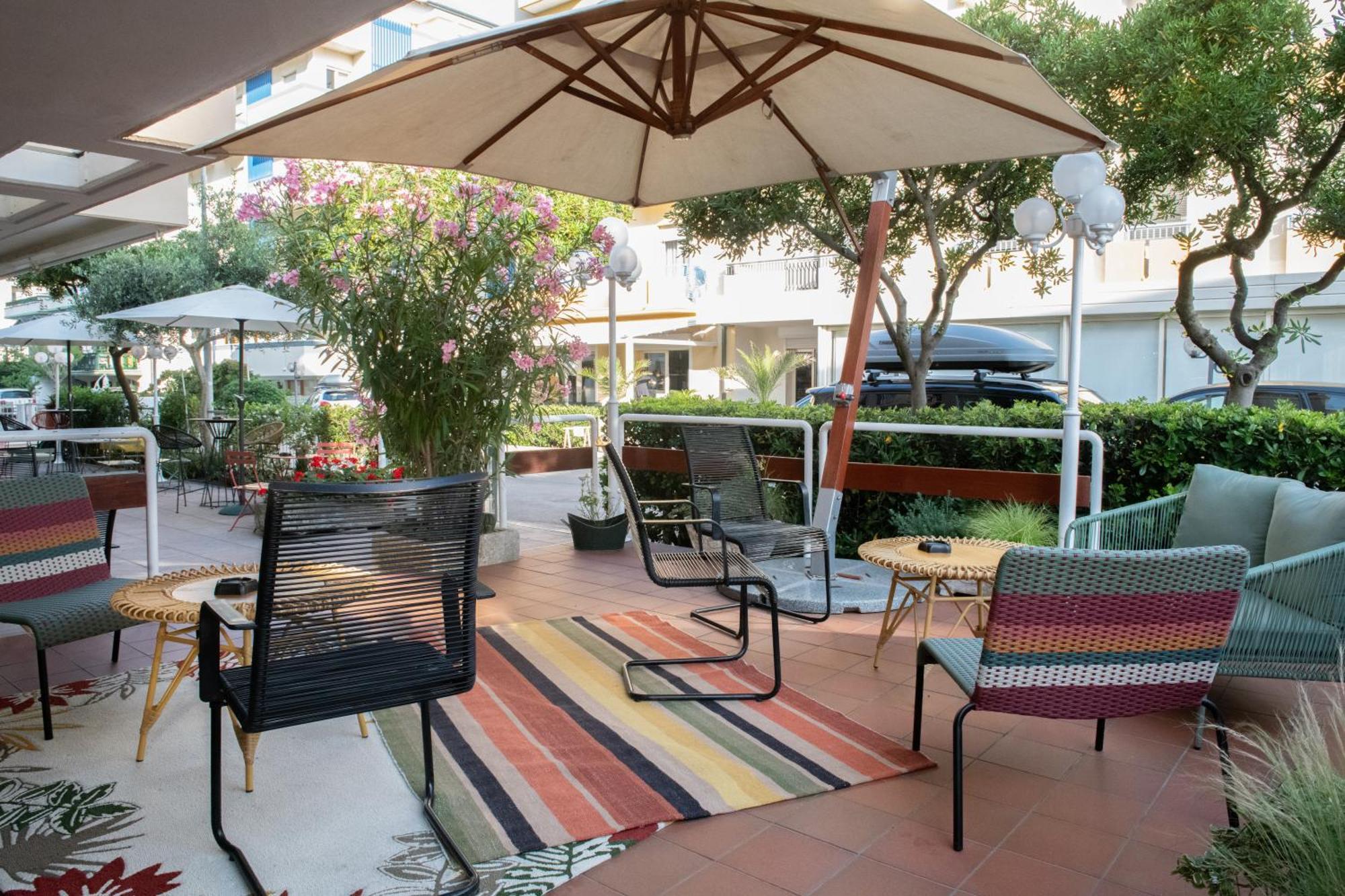 Hotel Mirabella Riccione Buitenkant foto