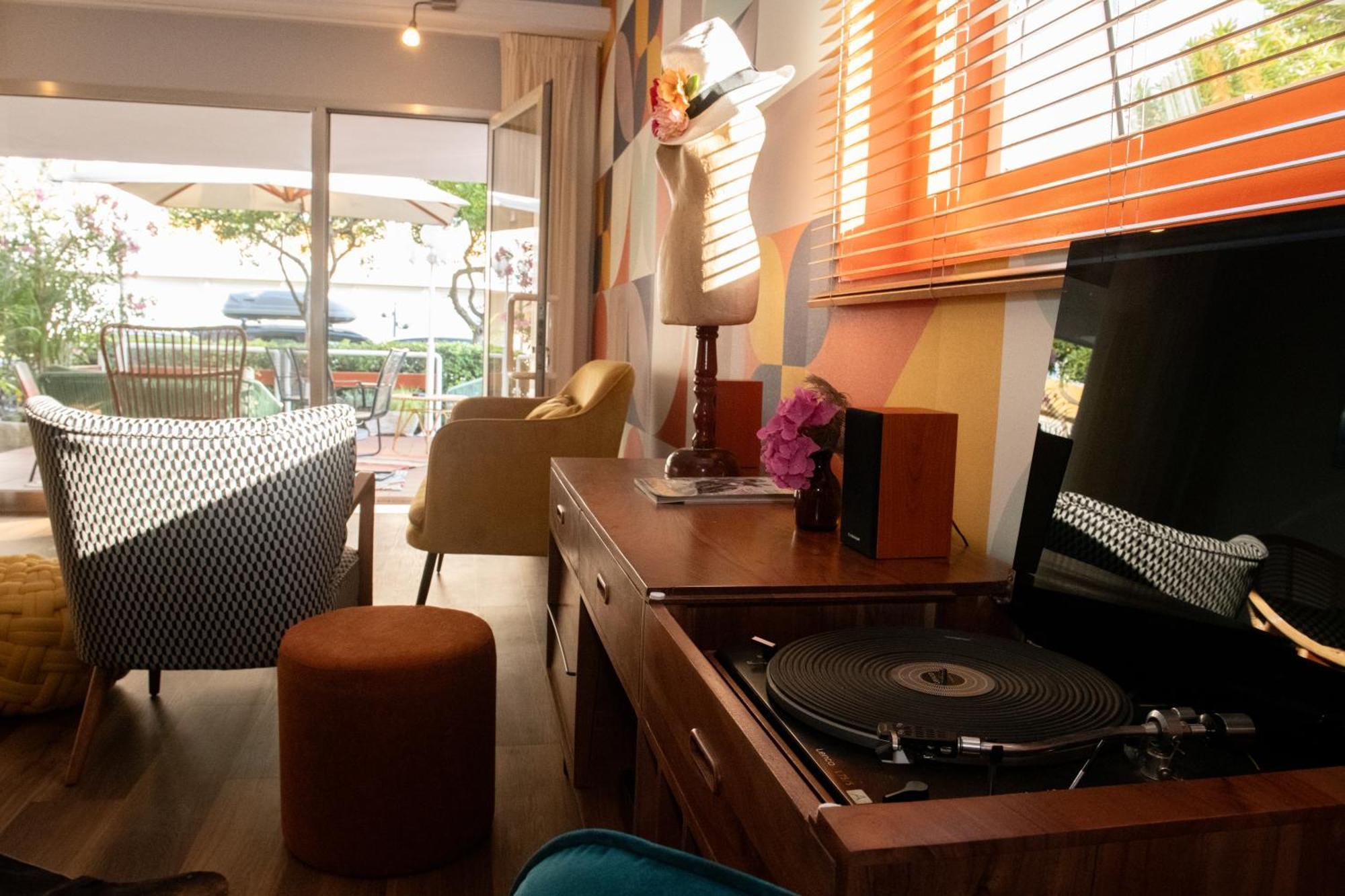 Hotel Mirabella Riccione Buitenkant foto