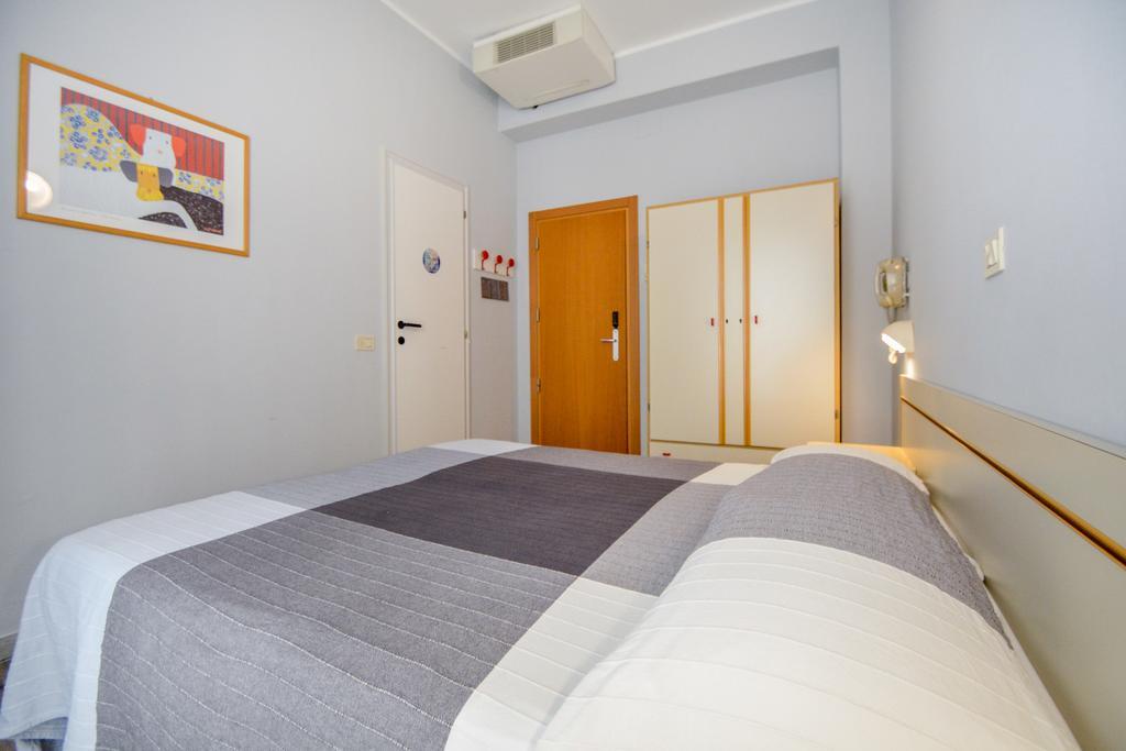 Hotel Mirabella Riccione Buitenkant foto