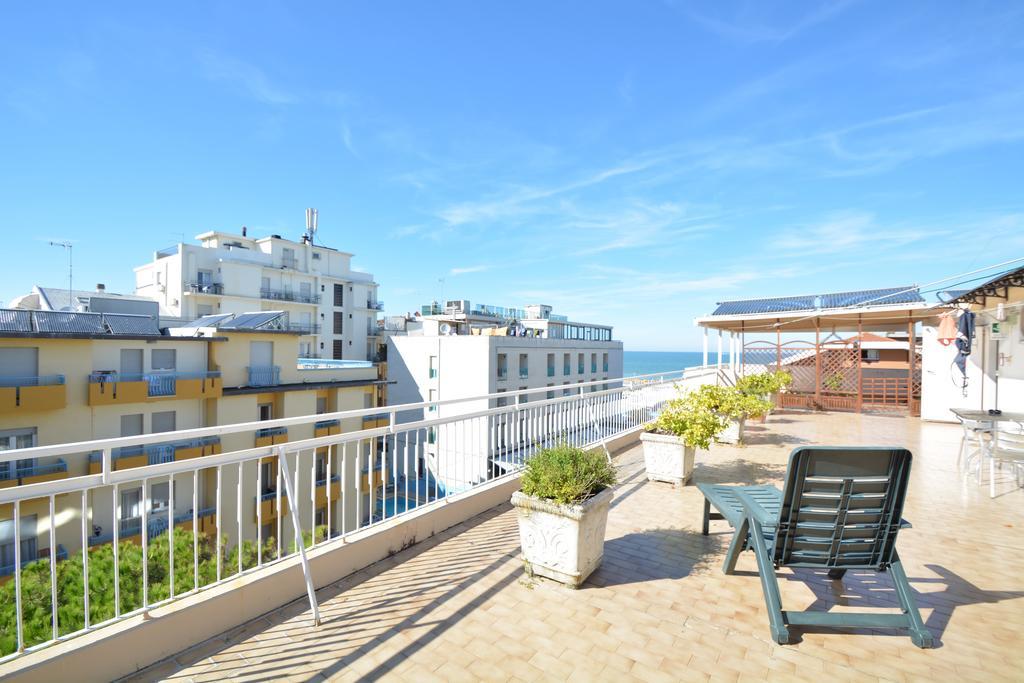 Hotel Mirabella Riccione Buitenkant foto