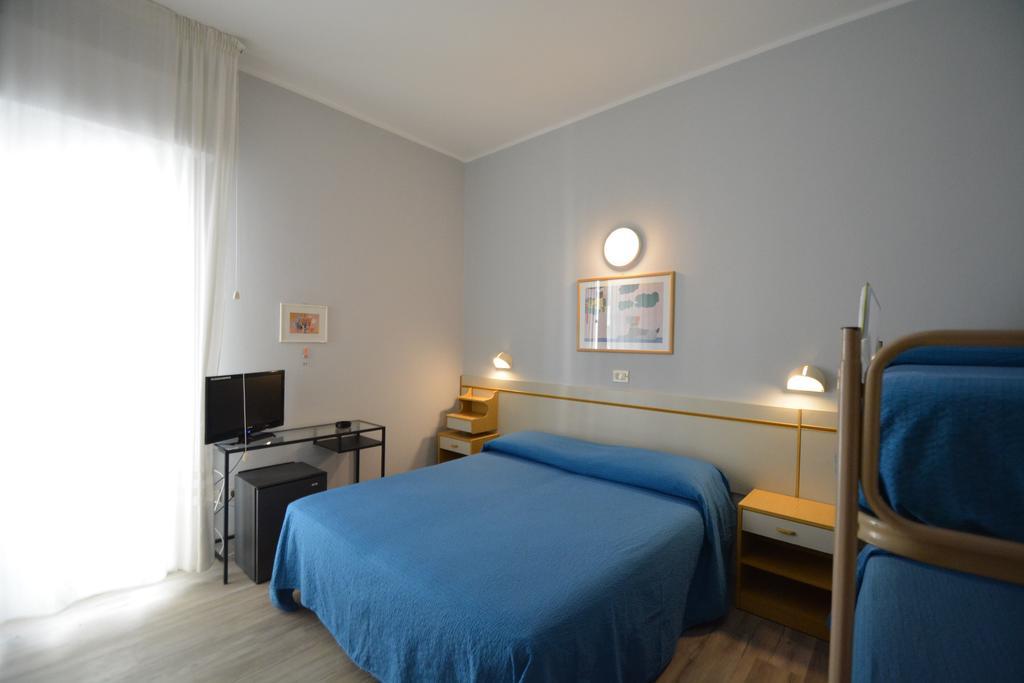 Hotel Mirabella Riccione Buitenkant foto