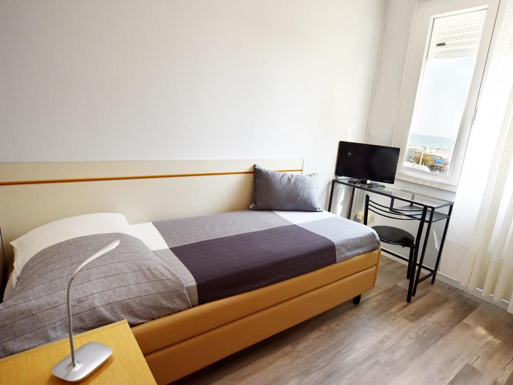 Hotel Mirabella Riccione Buitenkant foto