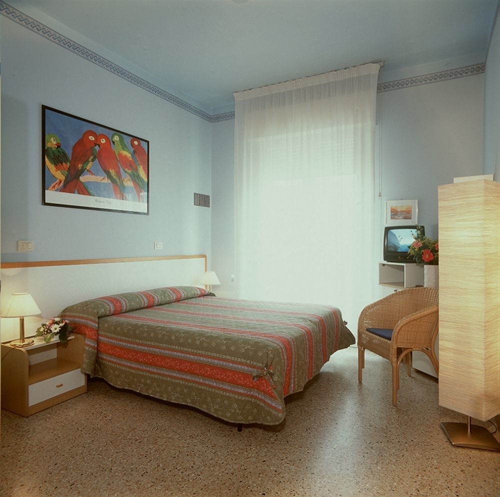 Hotel Mirabella Riccione Buitenkant foto