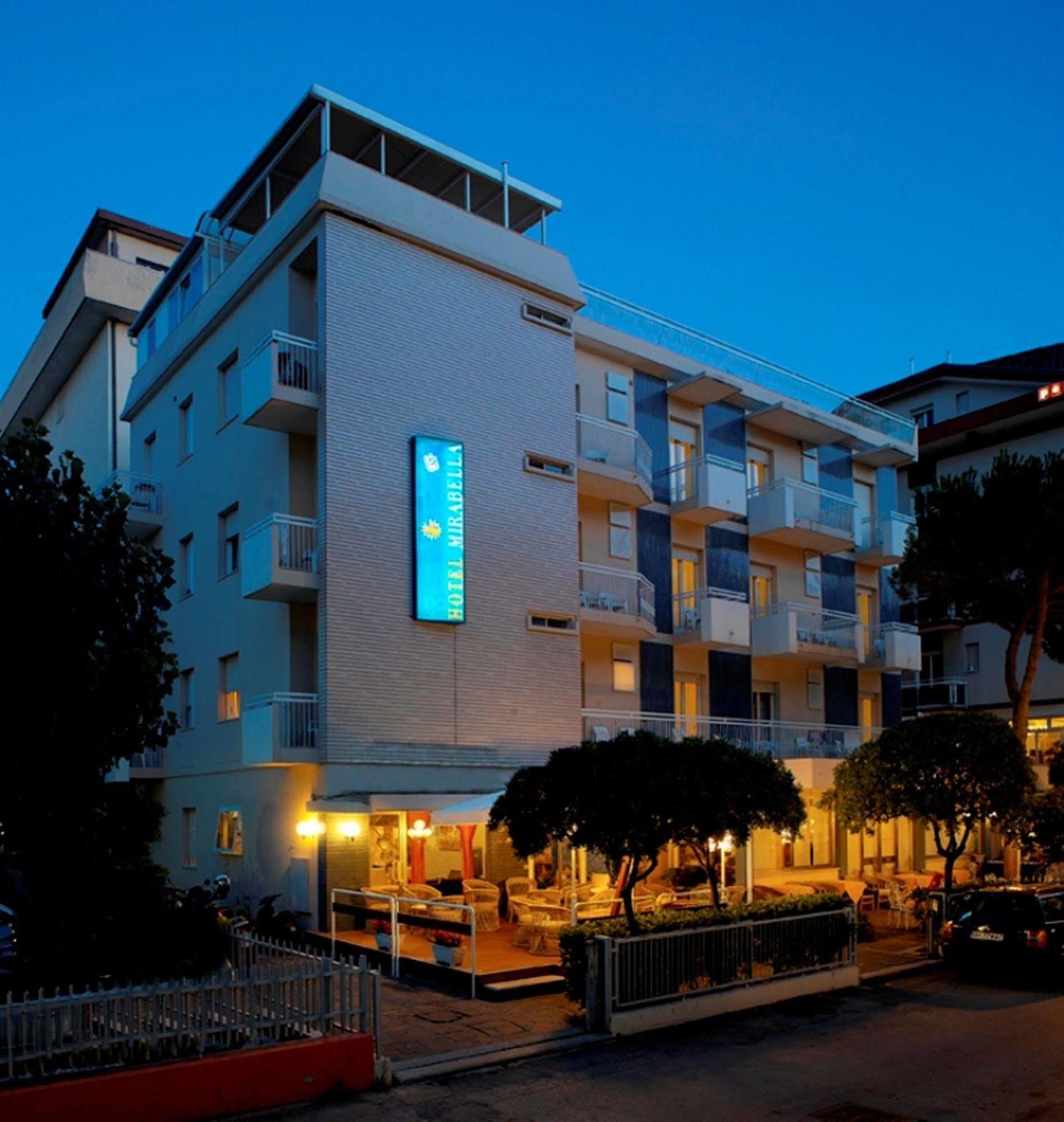 Hotel Mirabella Riccione Buitenkant foto